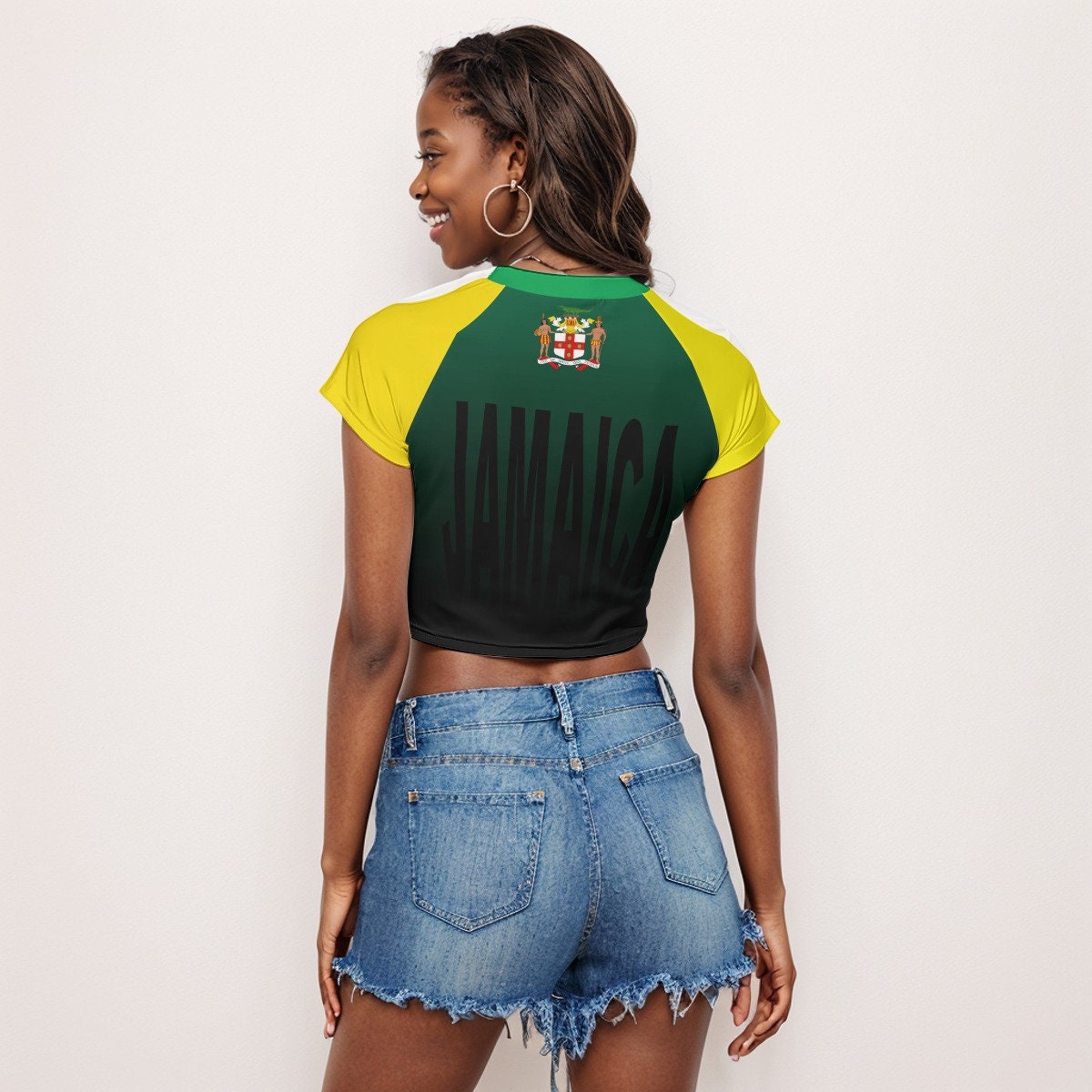 Cute Jamaica Coat of Arms Women's Raglan Cropped T-shirt